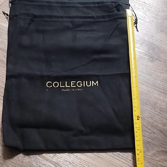 (7) Collegium Black Dust Bags - Picture 4 of 5
